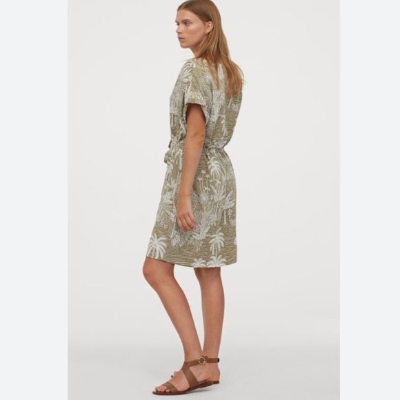 Desmond & Dempsey X H&M collab linen dress S
Shift fit
Pi to put 20” - Picture 1 of 4
